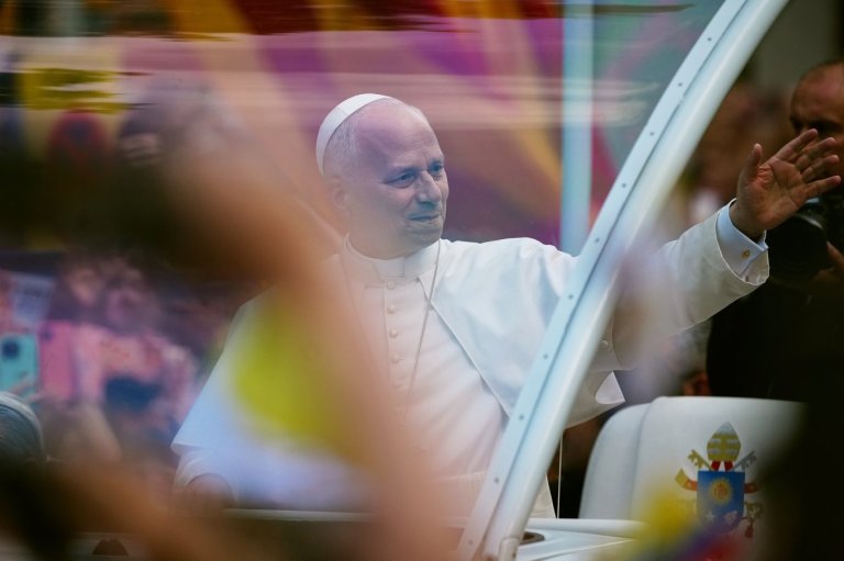 Pope visiting 'dock of shame' in Canary Islands where migrants slept in squalor | iNFOnews.ca