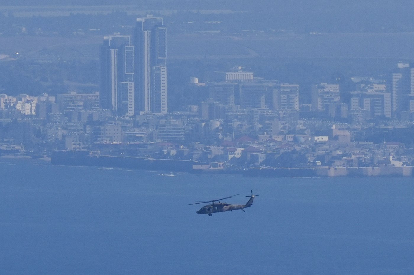 Israel-Hamas war latest: Israeli airstrikes in Lebanon have killed nearly 700 this week | iNFOnews.ca