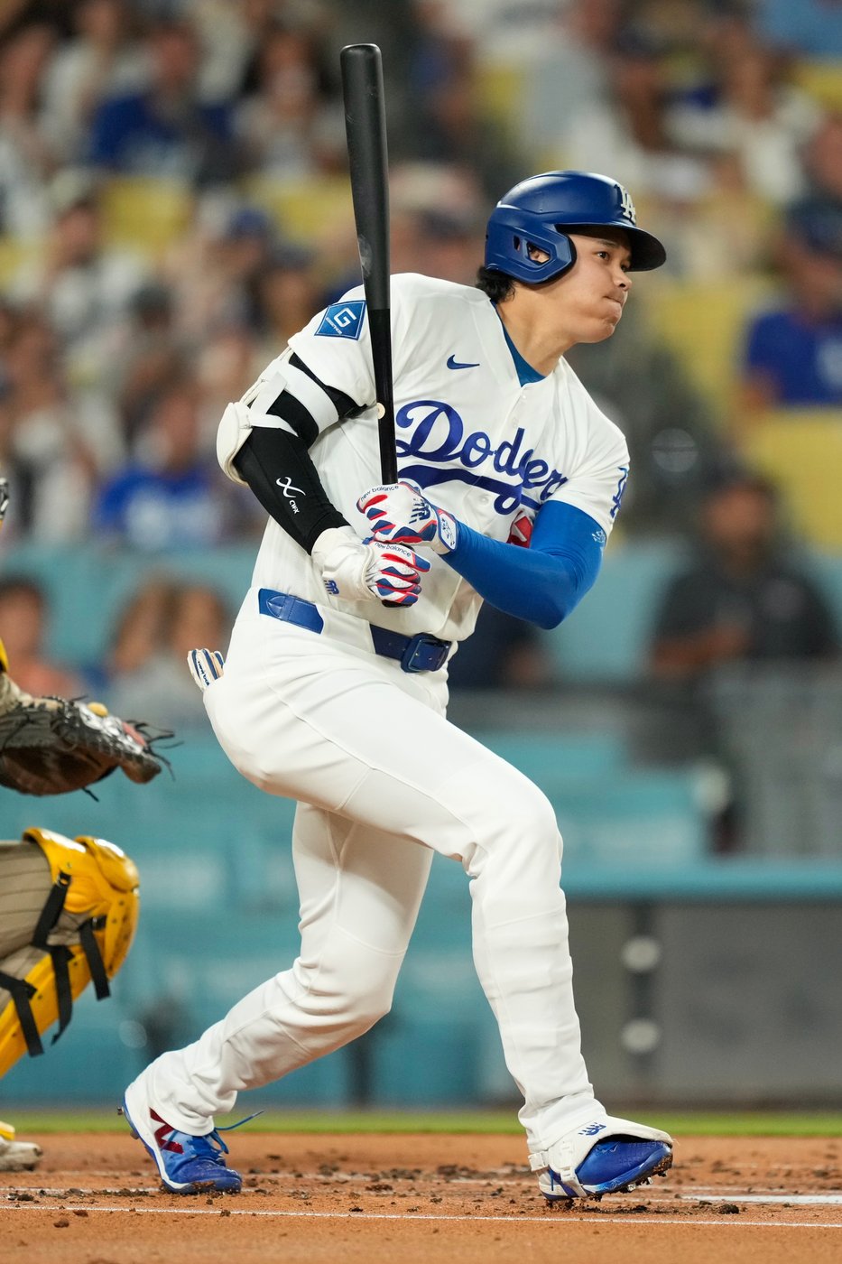 Shohei Ohtani gets a hit in his return to the Dodgers' lineup after 2 weeks out | iNFOnews.ca Shohei Ohtani gets a hit in his return to the Dodgers' lineup after 2 weeks out | iNFOnews.ca