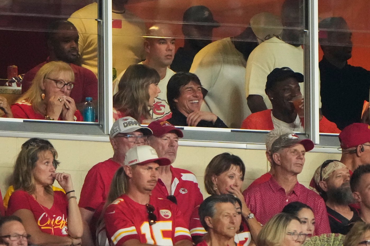 Walker runs all over Denver, Mahomes looks healthy as Chiefs beat up Broncos 31-10 | iNFOnews.ca Walker runs all over Denver, Mahomes looks healthy as Chiefs beat up Broncos 31-10 | iNFOnews.ca