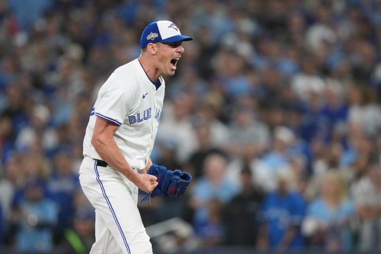 'Believe in everybody' Scherzer tells Bieber before Blue Jays win ALCS | iNFOnews.ca
