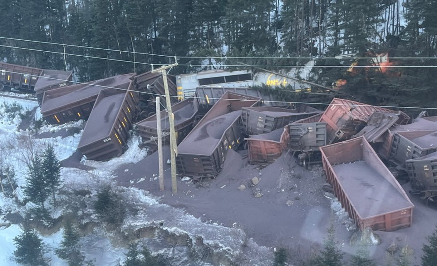 Federal agency links Quebec train derailment in December to temperature swings | iNFOnews.ca