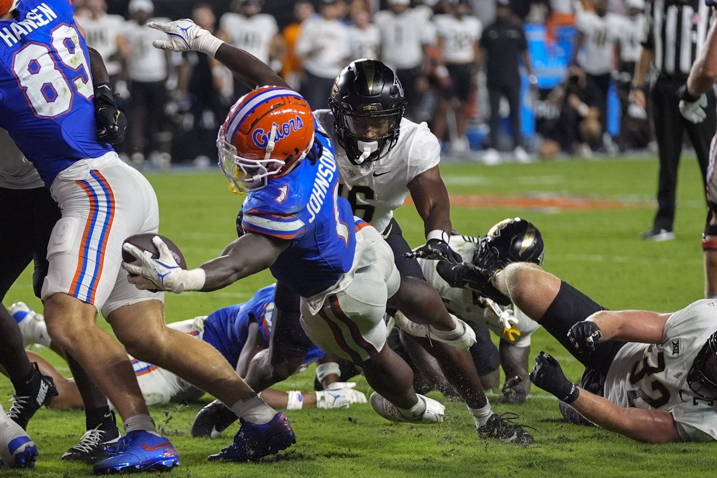 Graham Mertz, Montrell Johnson account for scores as Florida beats UCF 24-13 in the Swamp | iNFOnews.ca Graham Mertz, Montrell Johnson account for scores as Florida beats UCF 24-13 in the Swamp | iNFOnews.ca