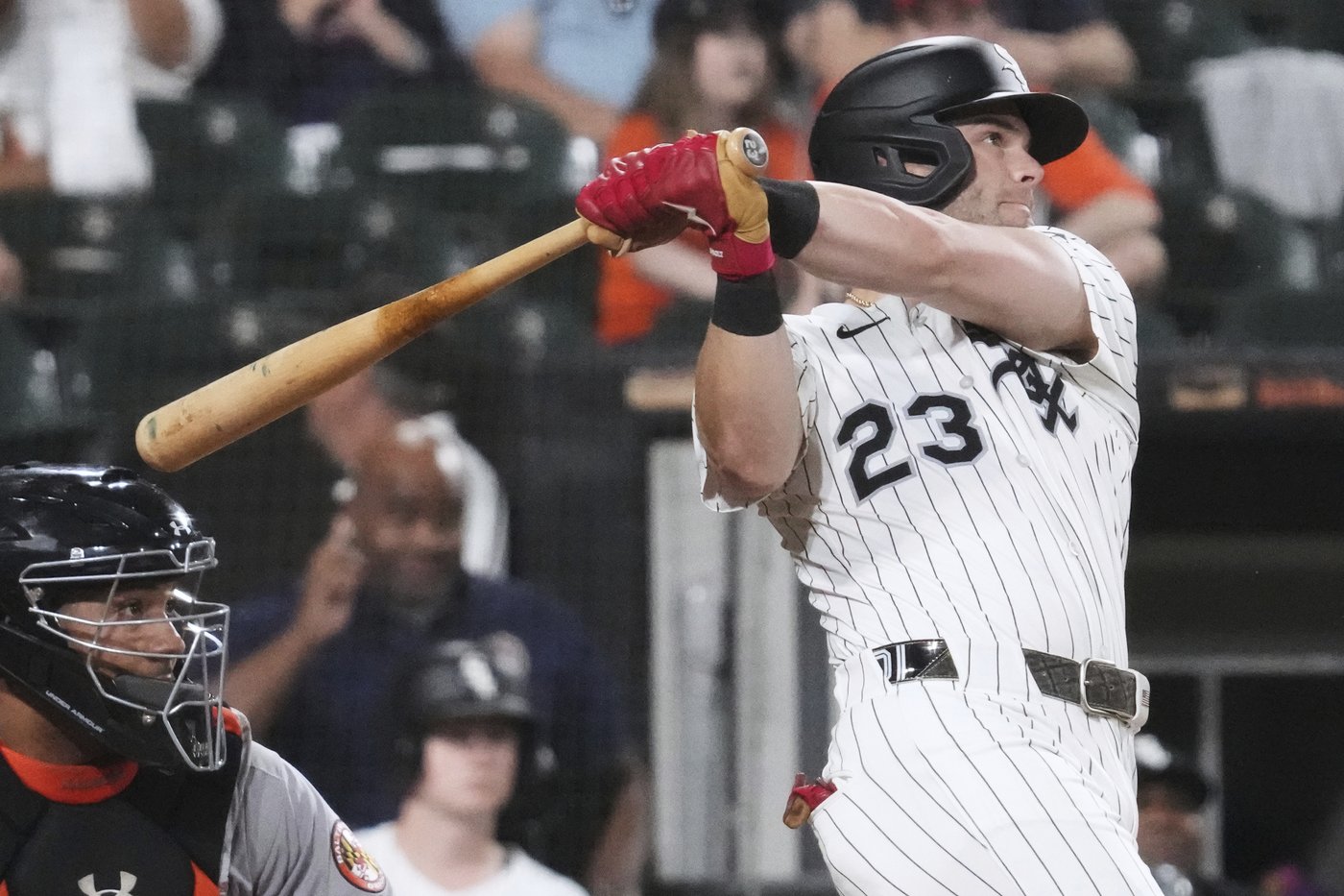 White Sox place OF Andrew Benintendi on injured list with left Achillies tendinitis | iNFOnews.ca
