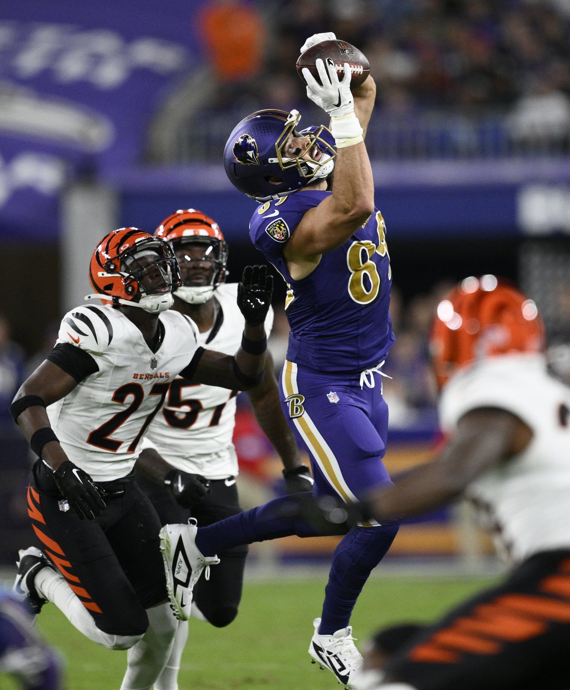 Jackson leads rally, and Ravens stop 2-point attempt to hold off Bengals 35-34 | iNFOnews.ca Jackson leads rally, and Ravens stop 2-point attempt to hold off Bengals 35-34 | iNFOnews.ca
