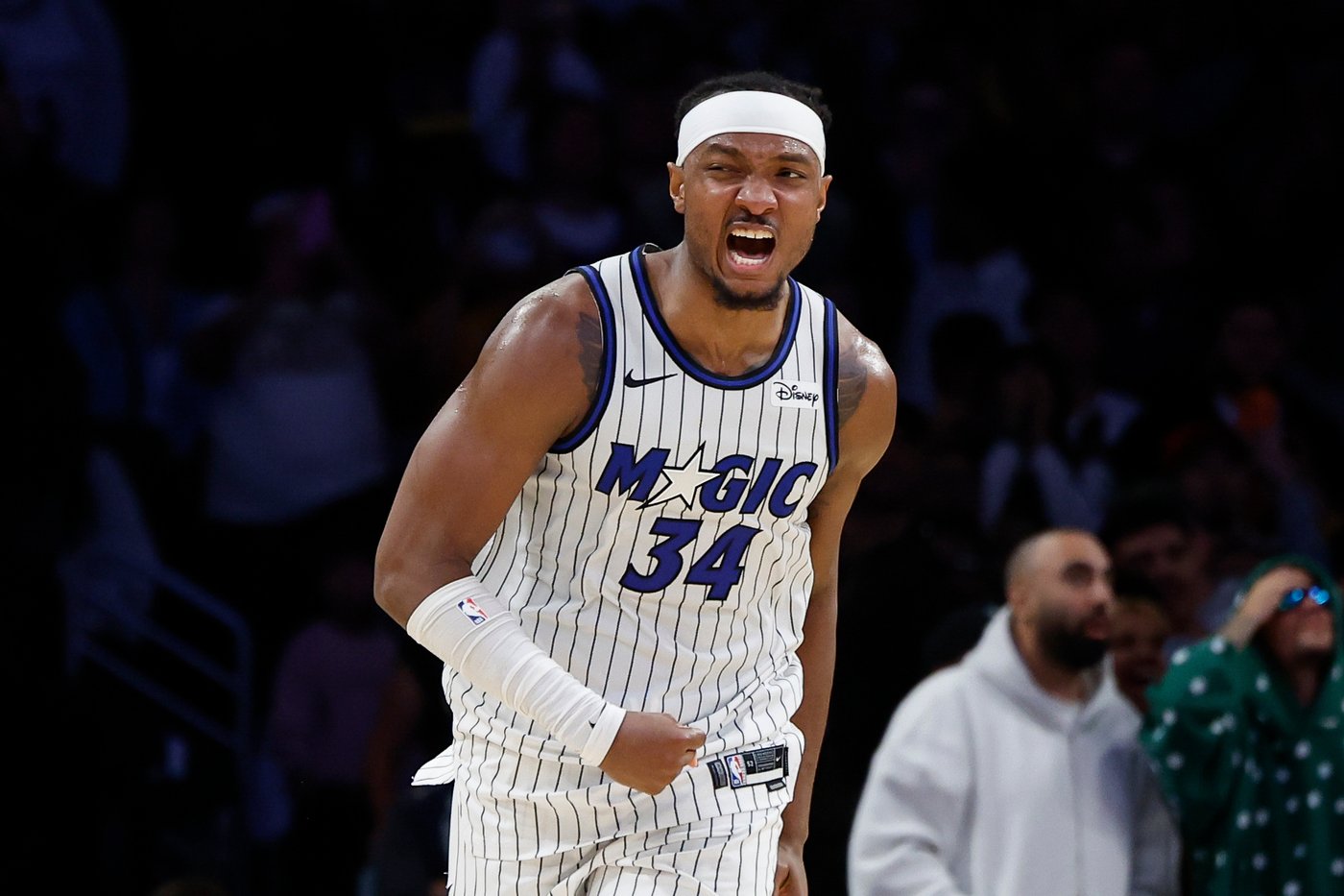 Wendell Carter Jr. scores late winner in Magic's 110-109 victory over slumping Lakers | iNFOnews.ca