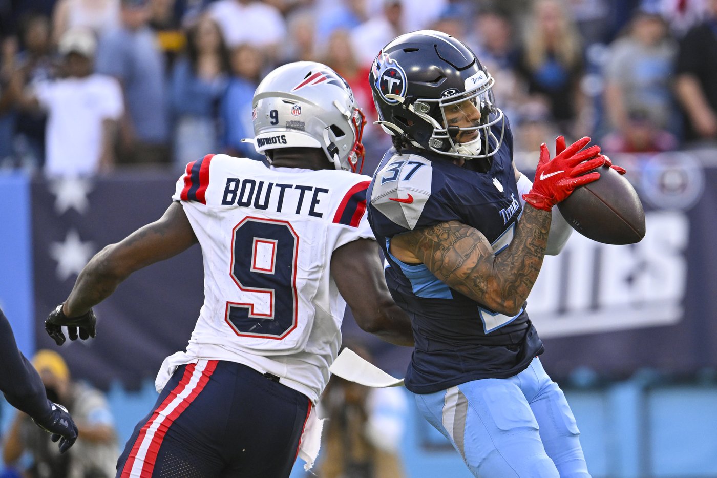 Nick Folk's 25-yard field goal in OT helps Titans edge the Pats 20-17 | iNFOnews.ca