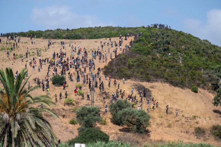 Moroccan security forces arrest nearly 300 migrants trying to reach Spain’s Ceuta | iNFOnews.ca