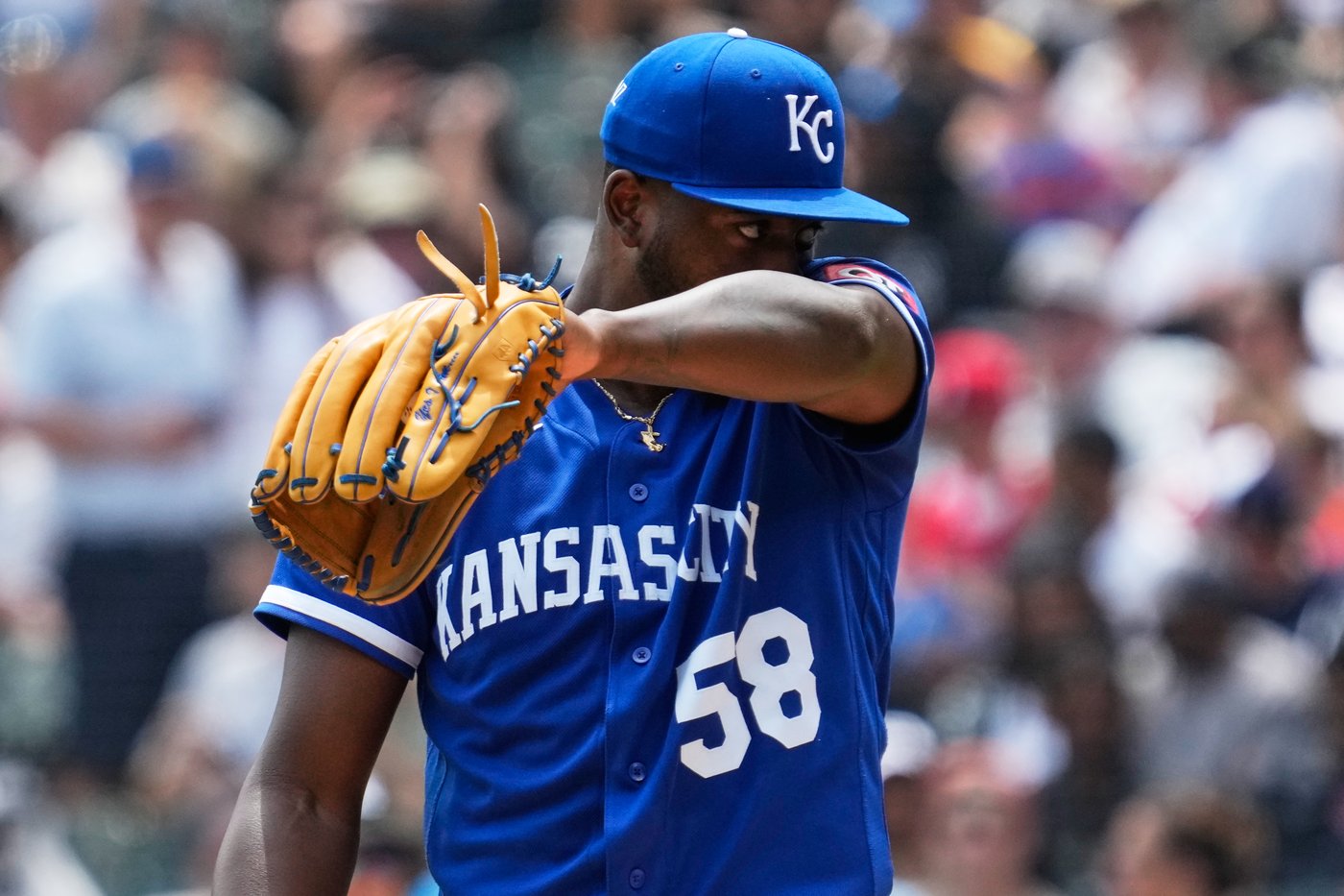 Carter Jensen extends his hitting streak as the Royals avoid sweep in 5-4 win over the White Sox | iNFOnews.ca