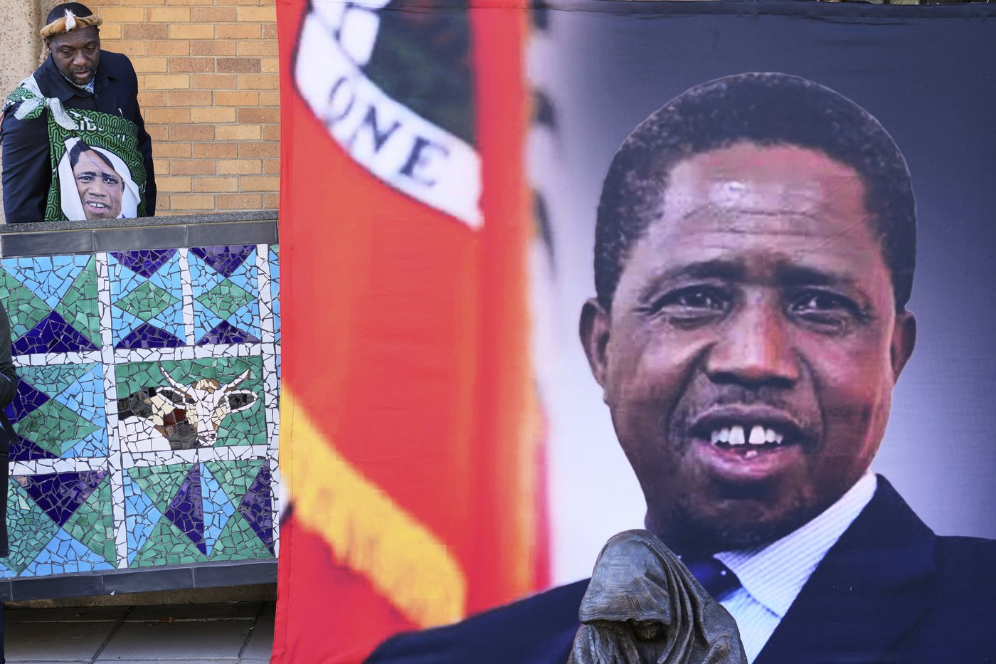South African court tells Zambian ex-president's family to hand over body for burial at home | iNFOnews.ca South African court tells Zambian ex-president's family to hand over body for burial at home | iNFOnews.ca