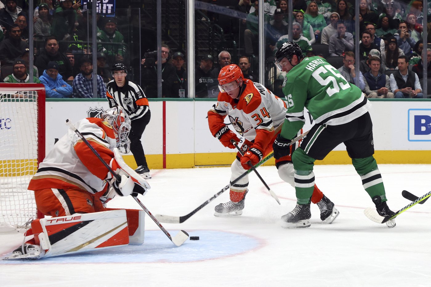Leason has goal and 2 assists as Ducks beat Stars 4-2 for first winning streak of season | iNFOnews.ca