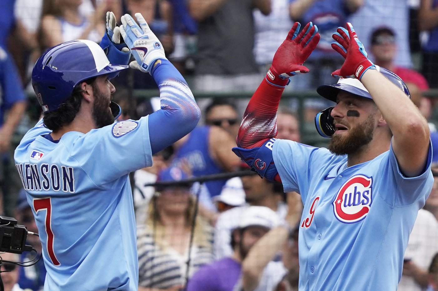 Busch hits 3 homers and Cubs set club record with 8 in 11-3 rout of Cardinals | iNFOnews.ca