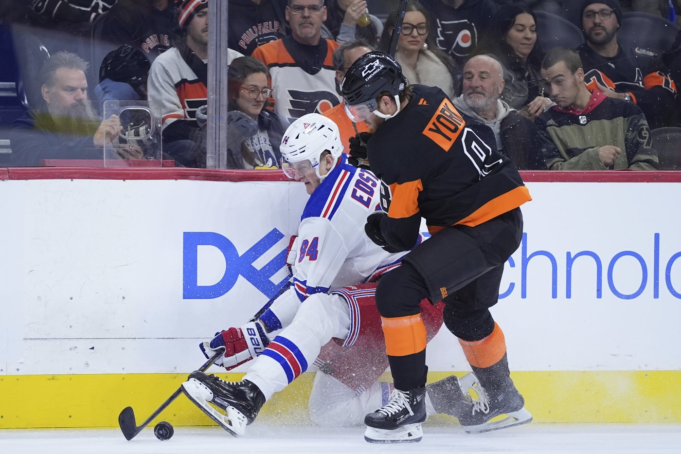 Travis Konecny scores twice in Philadelphia's 3-1 win over the Rangers | iNFOnews.ca