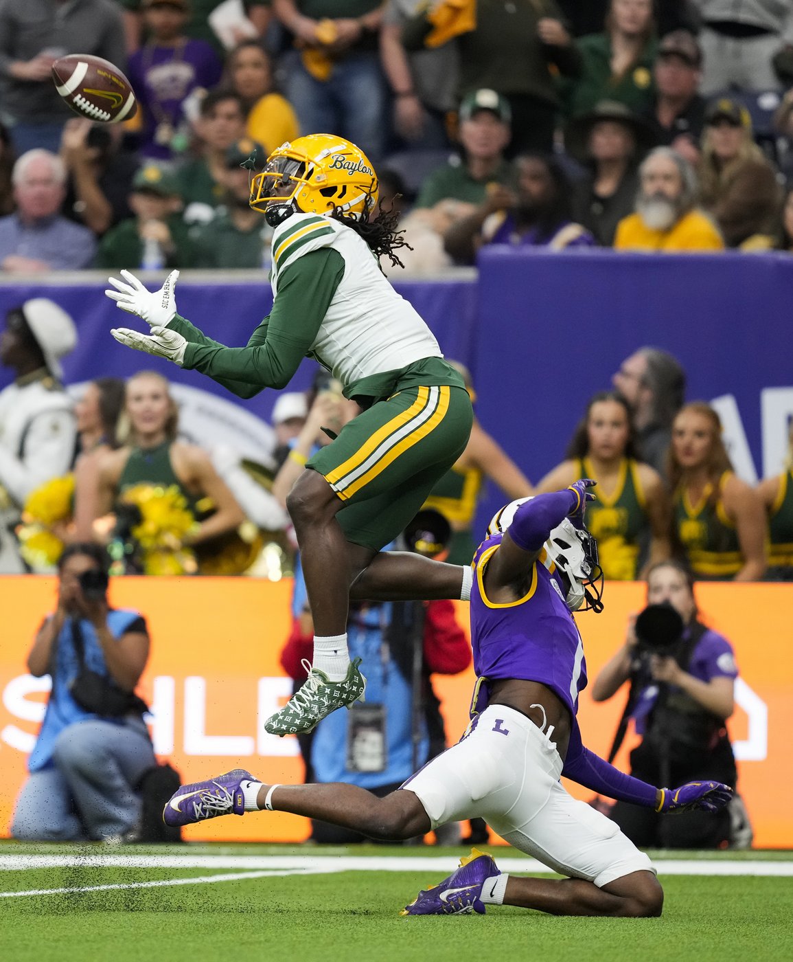 Nussmeier throws for 304 yards and 3 TDs as LSU beats Baylor 44-31 in Texas Bowl | iNFOnews.ca