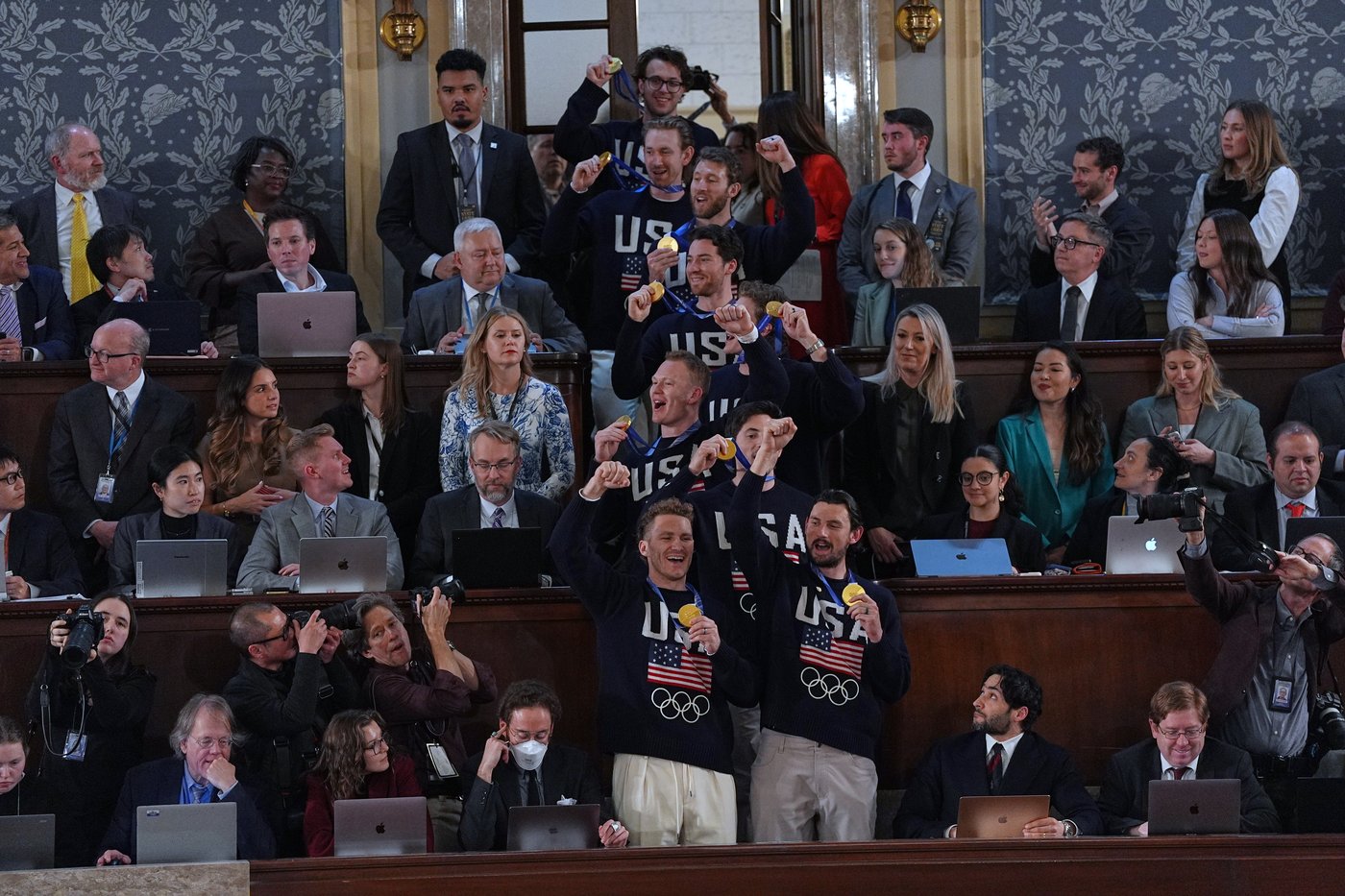 US men's hockey team feted at State of the Union; Trump says women's team will be honored 'soon' | iNFOnews.ca US men's hockey team feted at State of the Union; Trump says women's team will be honored 'soon' | iNFOnews.ca
