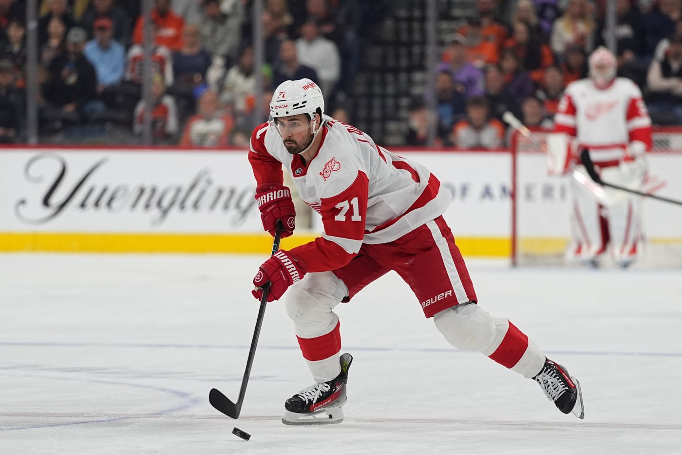 Red Wings captain Larkin submits 3-team trade list of Florida, Minnesota and Vegas, AP source says | iNFOnews.ca Red Wings captain Larkin submits 3-team trade list of Florida, Minnesota and Vegas, AP source says | iNFOnews.ca