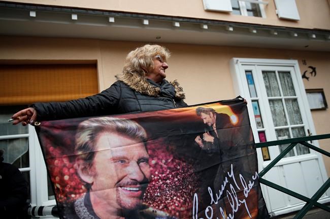 Quebec's artistic scene pays tribute to French rocker Johnny Hallyday | iNFOnews.ca