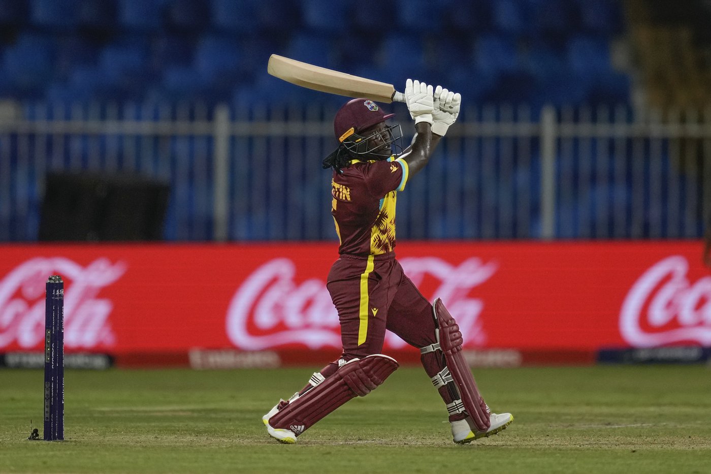 New Zealand survives anxious last over to beat West Indies and reach Women’s T20 World Cup final | iNFOnews.ca
