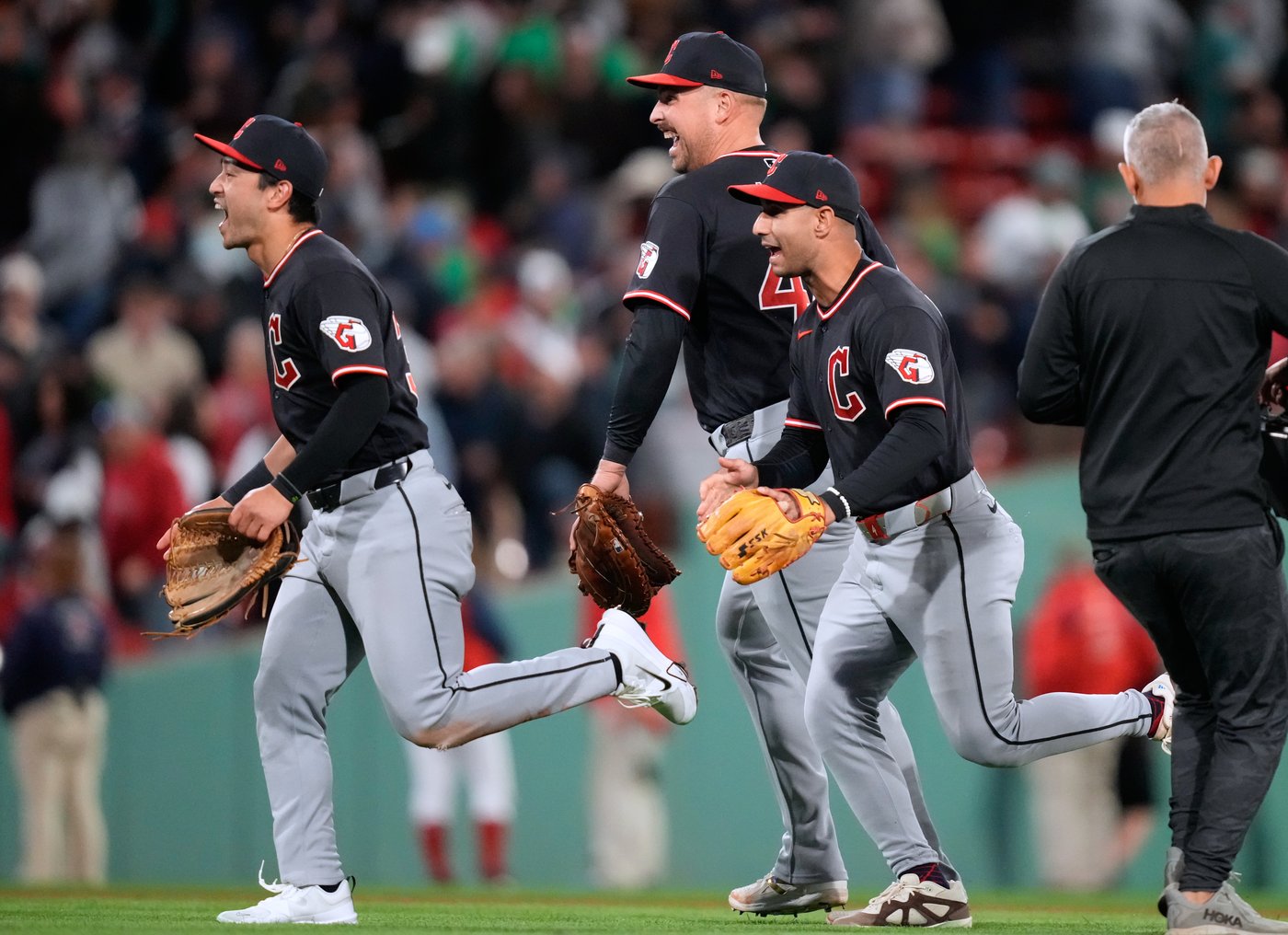 Wednesday's MLB clinching scenarios: Guardians, White Sox on verge of making postseason | iNFOnews.ca