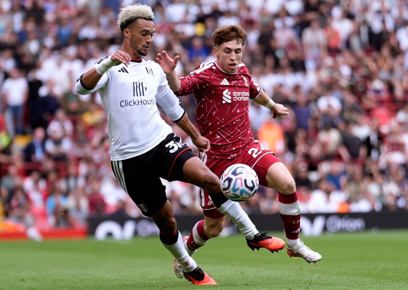Arsenal goes clear on top of the Premier League, Liverpool and Chelsea stumble | iNFOnews.ca Arsenal goes clear on top of the Premier League, Liverpool and Chelsea stumble | iNFOnews.ca