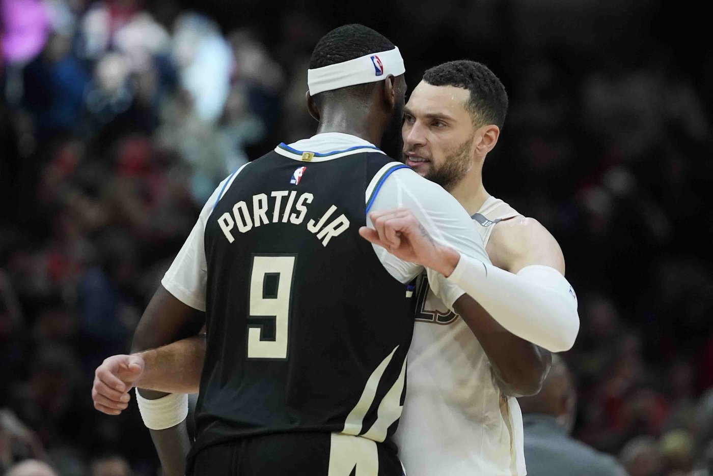 Giddey's triple-double sends Bulls to 116-111 win over Bucks | iNFOnews.ca