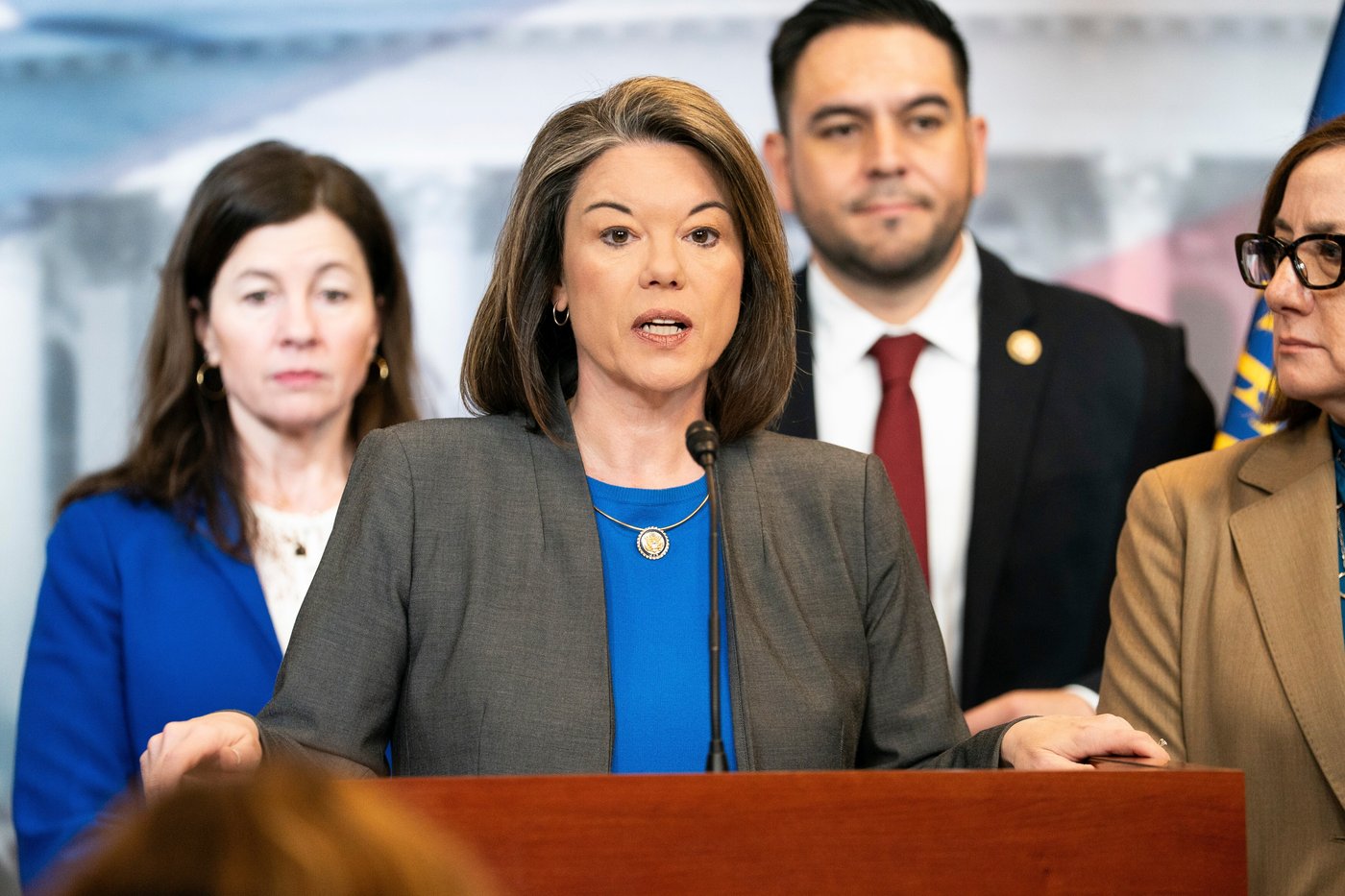 The next big races between moderates and progressives are in pivotal Midwestern states | iNFOnews.ca