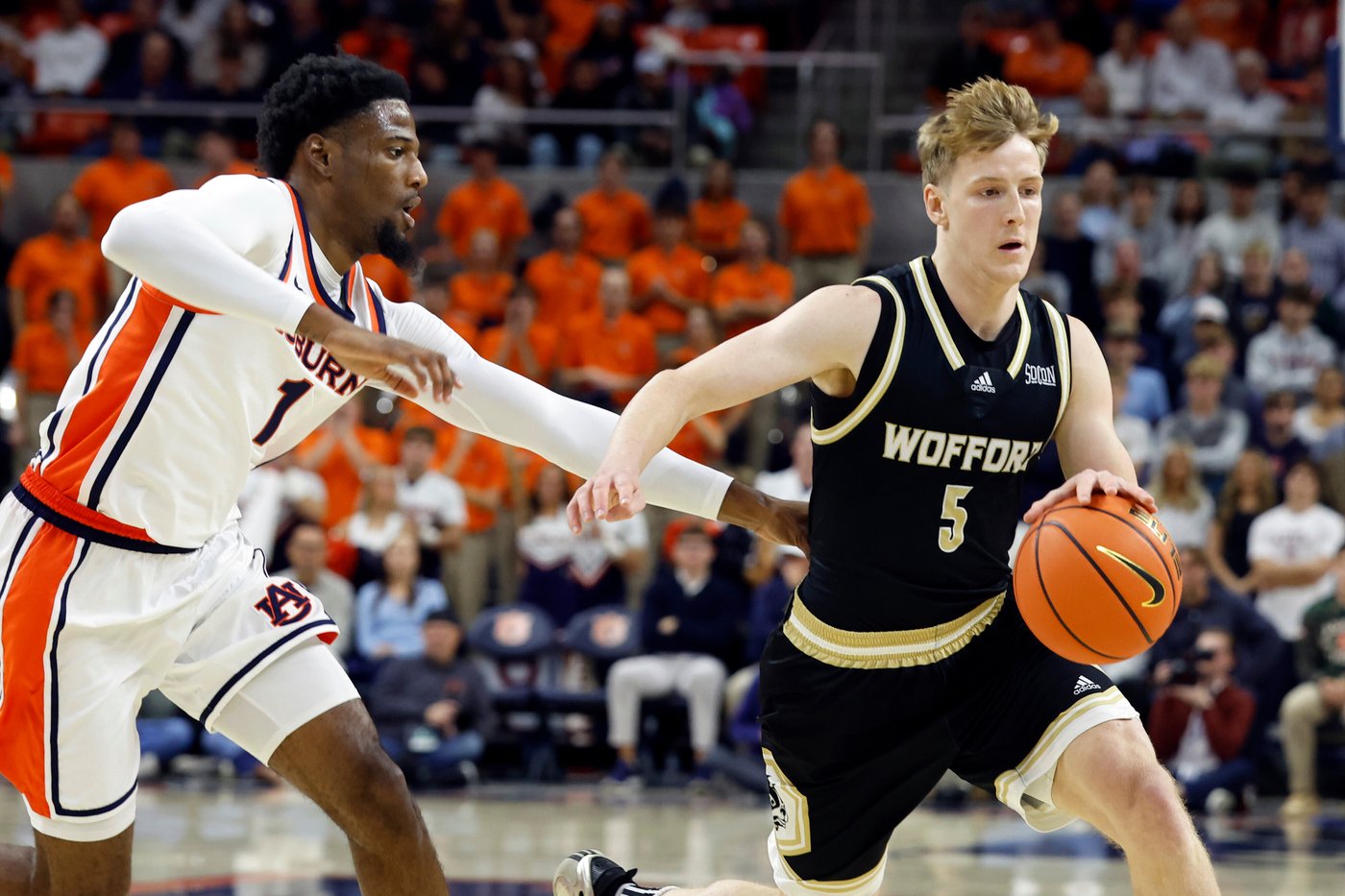 Keyshawn Hall scores 20 points and No. 22 Auburn handles Wofford 93-62 | iNFOnews.ca Keyshawn Hall scores 20 points and No. 22 Auburn handles Wofford 93-62 | iNFOnews.ca