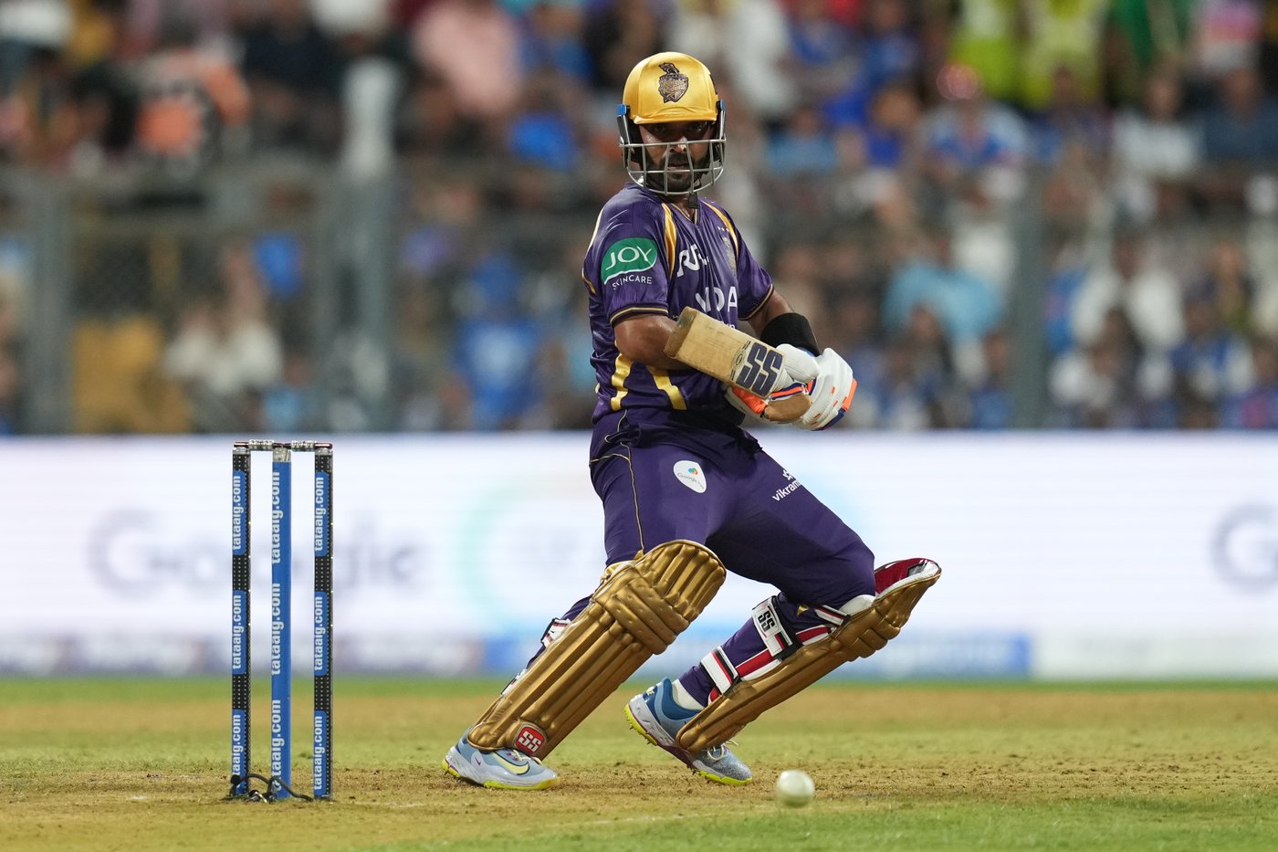 Sharma and Rickelton lead Mumbai to 6-wicket win over Kolkata in IPL | iNFOnews.ca