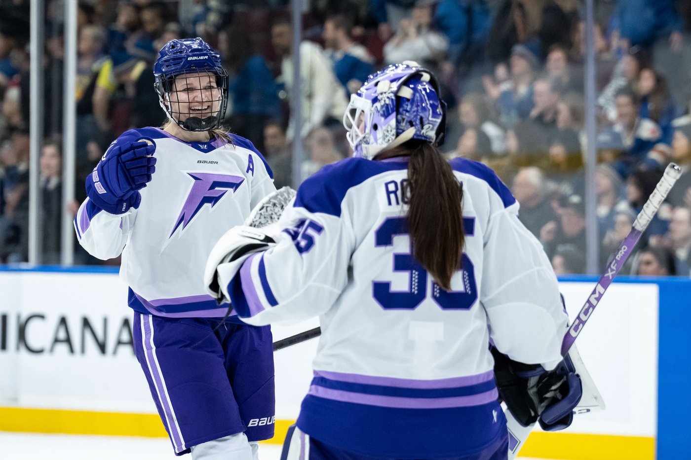 Rooney stops 19 shots to lead Minnesota Frost to 3-1 win over Vancouver Goldeneyes | iNFOnews.ca
