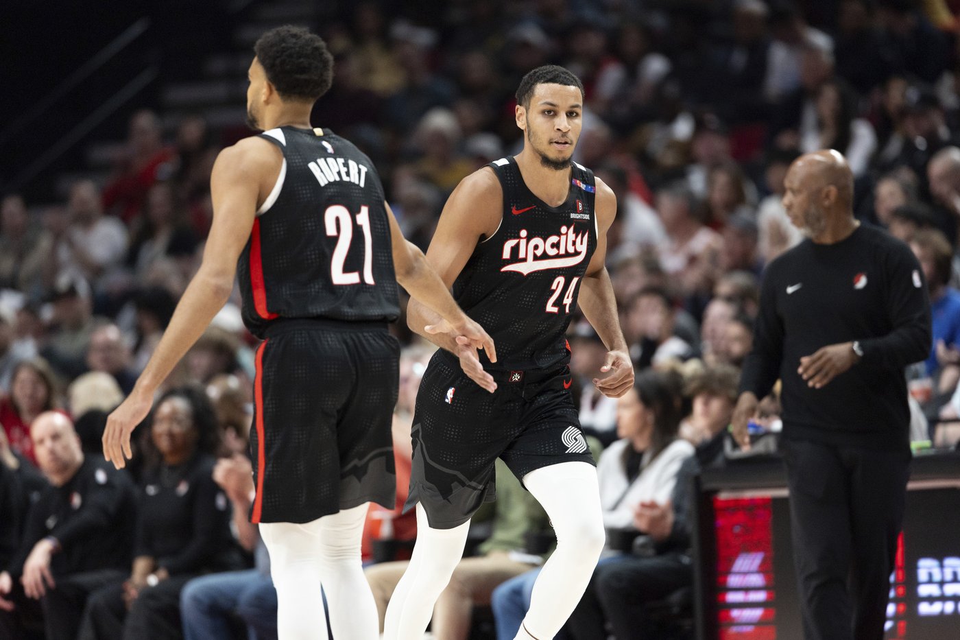 Trail Blazers end season with 109-81 win over short-handed playoff-bound Lakers | iNFOnews.ca