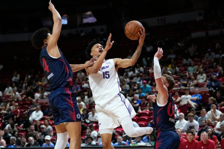 Jazz guard Trey Alexander taken from court on stretcher in NBA Summer League game | iNFOnews.ca