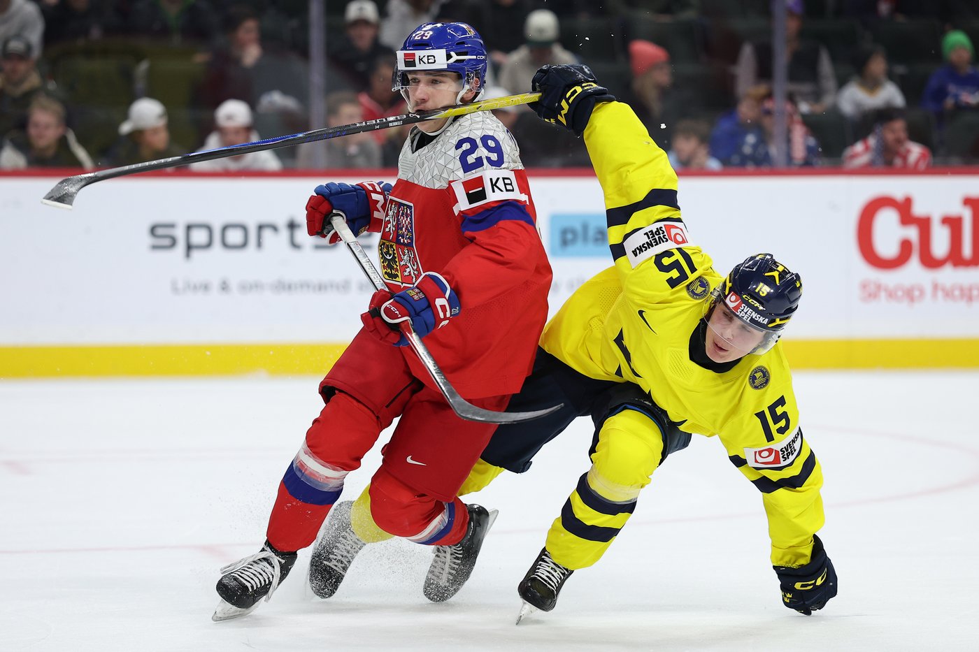 'A fortuitous bounce': Maple Leafs win NHL draft lottery, Canucks to pick third | iNFOnews.ca