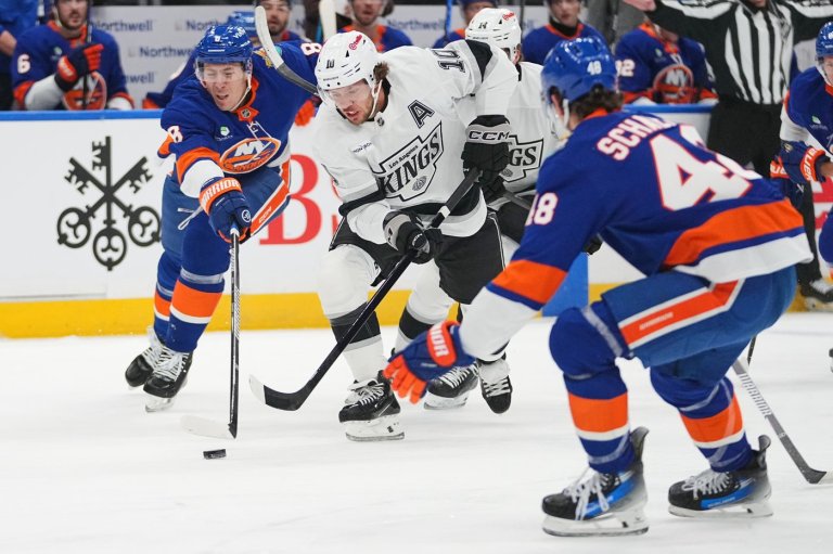 Artemi Panarin scores twice and the Kings beat the Islanders in OT for a 2nd straight win | iNFOnews.ca