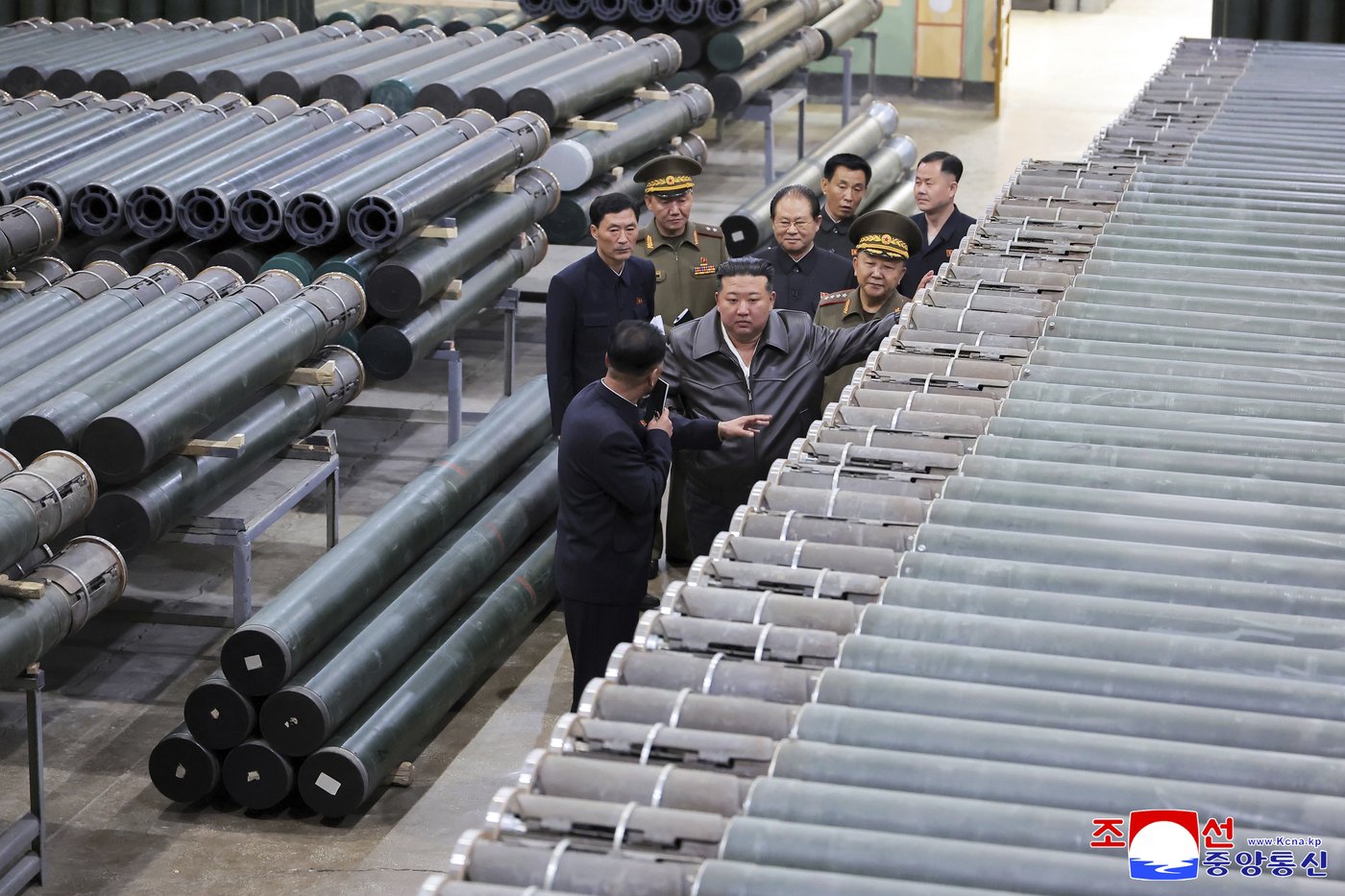 North Korean leader urges increased artillery shell production amid alignment with Russia | iNFOnews.ca