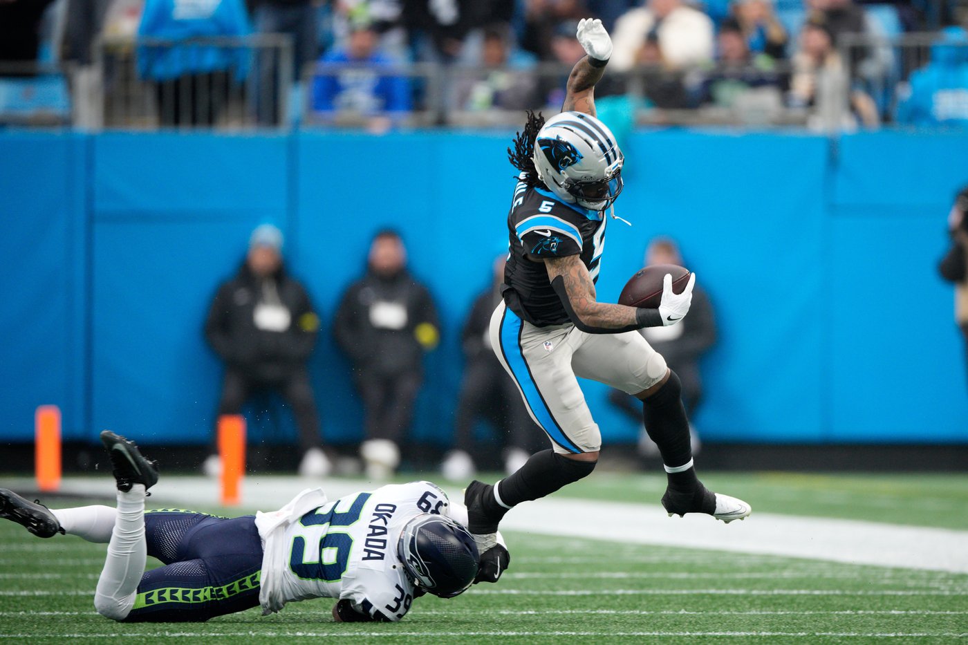 Panthers' Bryce Young could see more man-to-man defense after major flop against Seahawks | iNFOnews.ca Panthers' Bryce Young could see more man-to-man defense after major flop against Seahawks | iNFOnews.ca