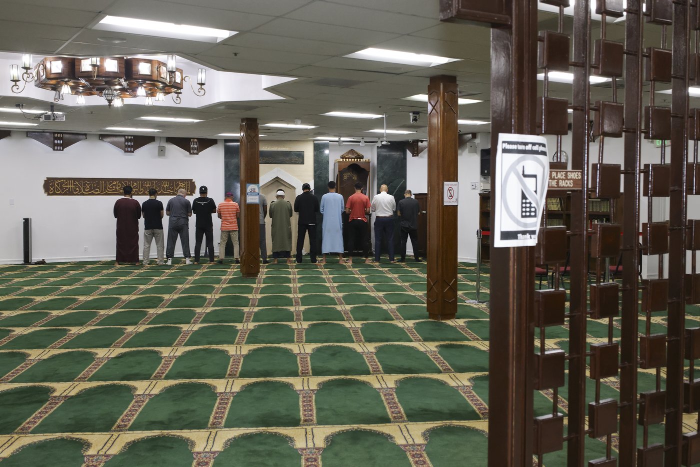 Muslim leaders increase security after vandalism reports at Texas and California mosques | iNFOnews.ca