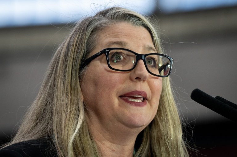 B.C. minister Popham won't run for a sixth term, deepening snap election speculation | iNFOnews.ca
