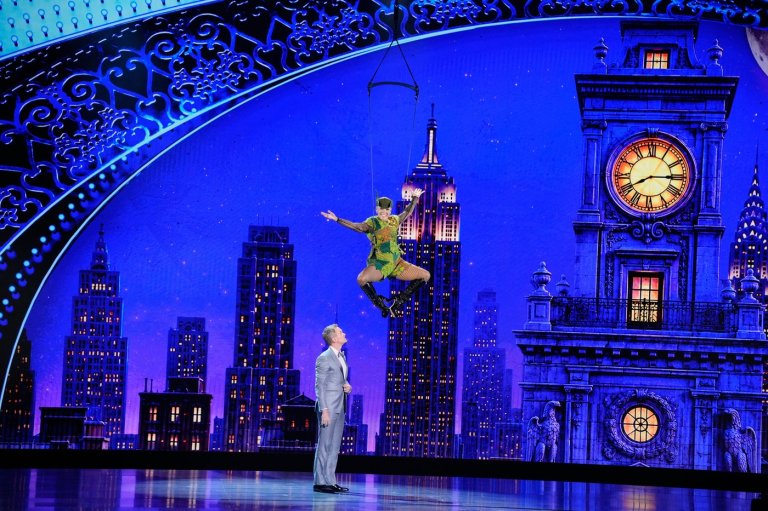 Broadway revivals and 'Liberation' win big at the Tony Awards, hosted by Pink | iNFOnews.ca