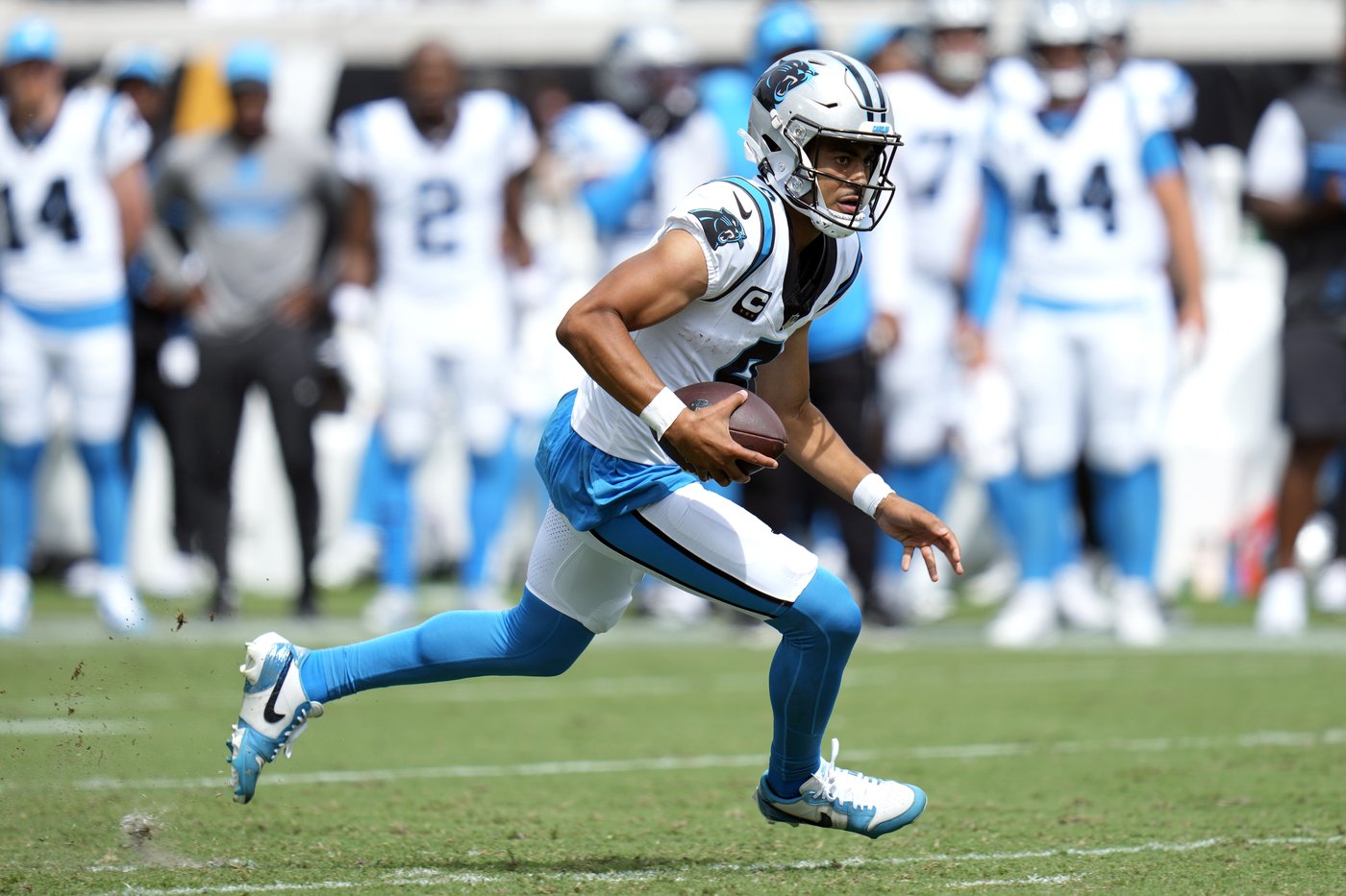 Panthers' disappointing start reminiscent of last year's struggles on offense and defense | iNFOnews.ca