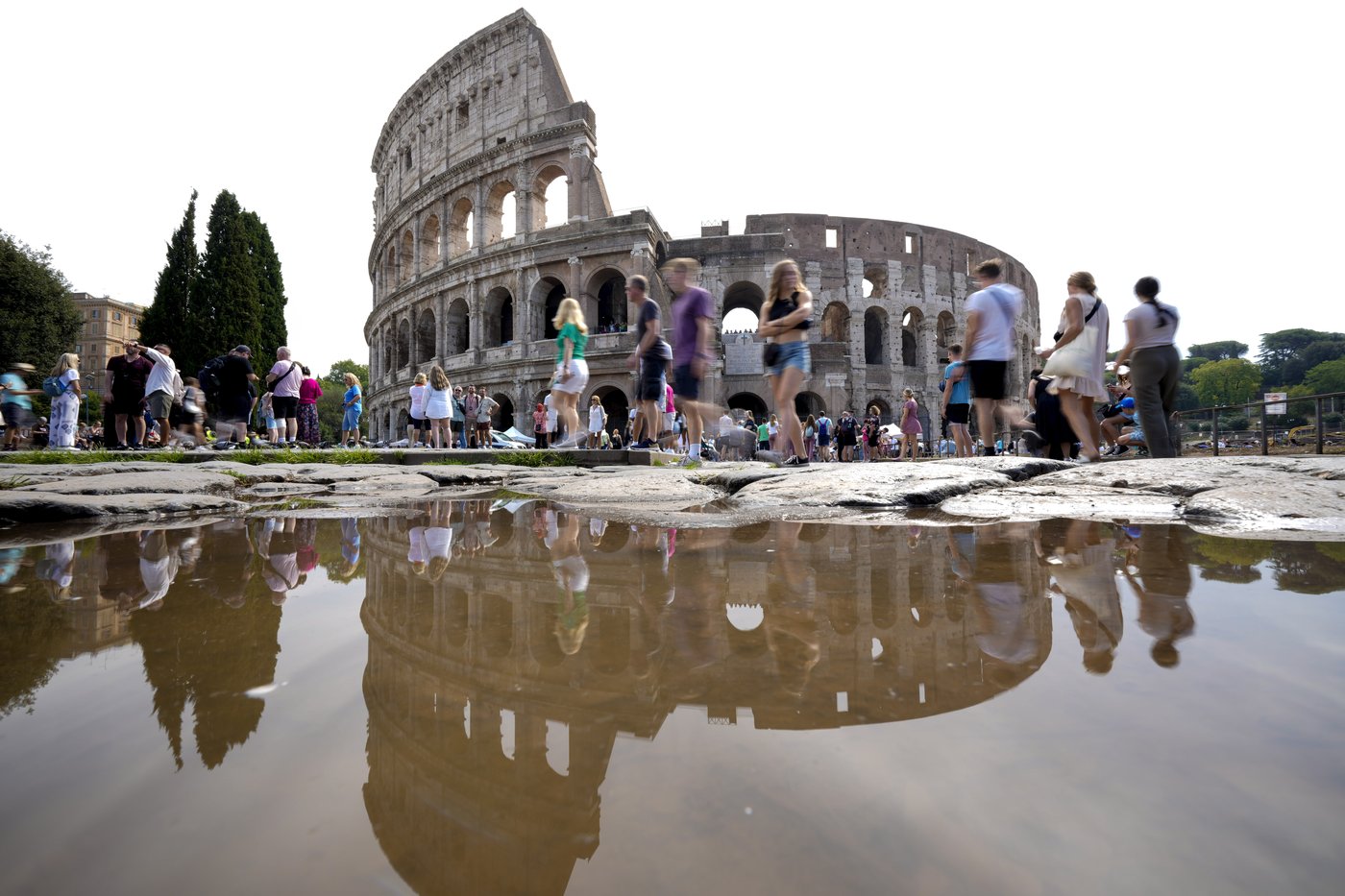 AirBnB users will play gladiators in Rome's Colosseum under $1.5-million sponsorship deal | iNFOnews.ca