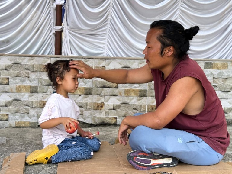 Nepal flood survivors fear loss of culture and community | iNFOnews.ca