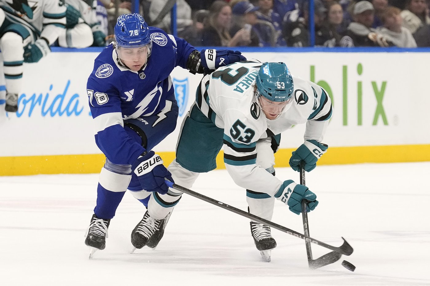 Hagel scores 2, Point has 4 assists in Lightning's 8-1 win over Sharks | iNFOnews.ca