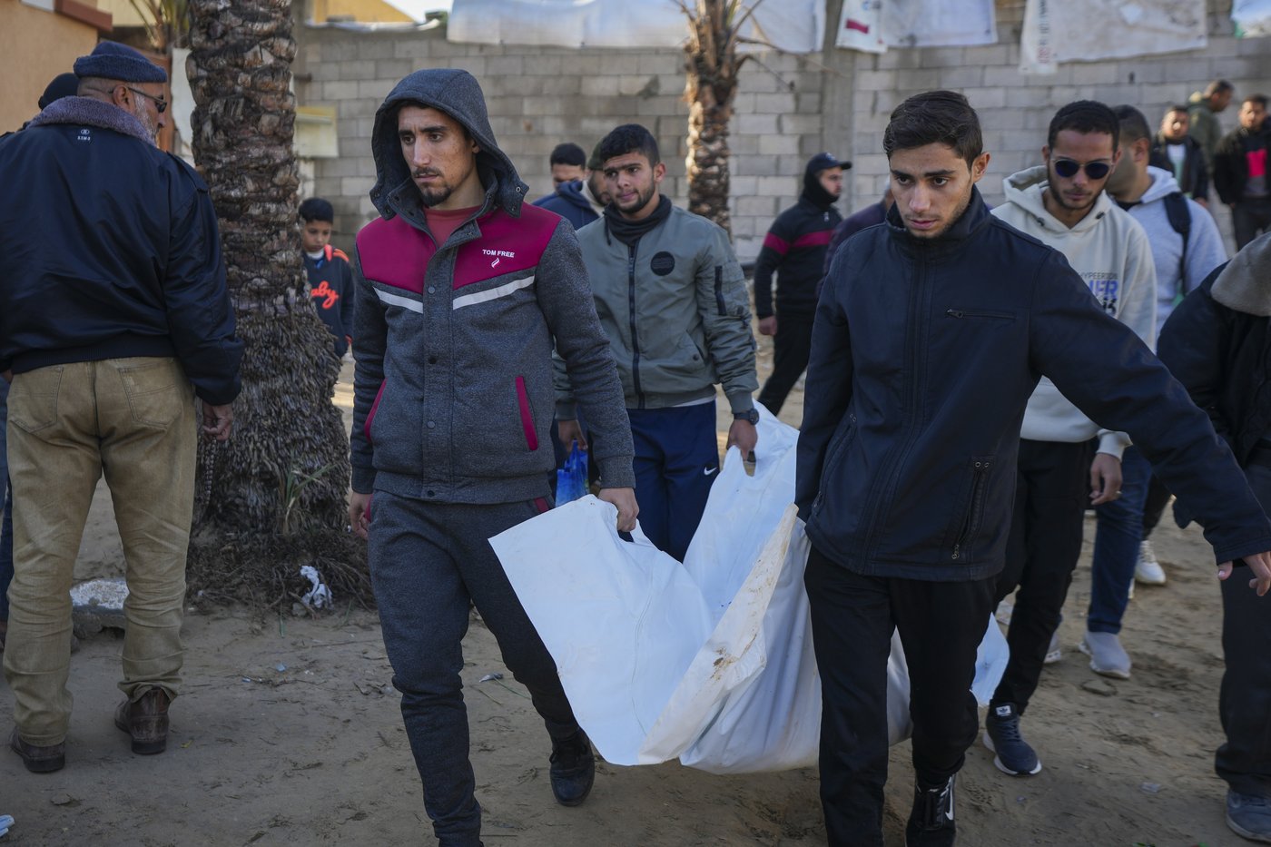 New Israeli airstrikes in Gaza humanitarian zone and elsewhere kill at least 26 | iNFOnews.ca New Israeli airstrikes in Gaza humanitarian zone and elsewhere kill at least 26 | iNFOnews.ca