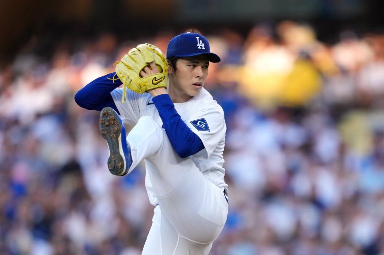 Mookie Betts delivers a clutch 2-strike hit in the eighth as Dodgers beat Rockies 4-3 | iNFOnews.ca