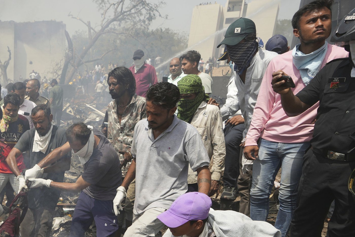 PHOTO COLLECTION: India Plane Crash | iNFOnews.ca PHOTO COLLECTION: India Plane Crash | iNFOnews.ca