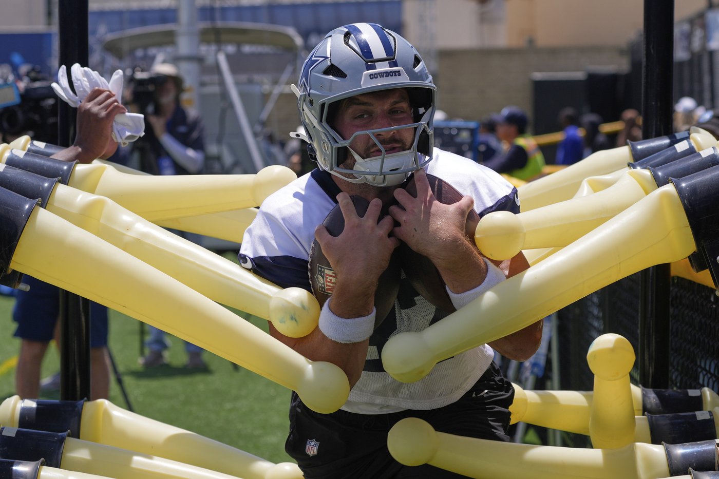 Cowboys sign tight end Jake Ferguson to a 4-year, $52 million extension | iNFOnews.ca Cowboys sign tight end Jake Ferguson to a 4-year, $52 million extension | iNFOnews.ca