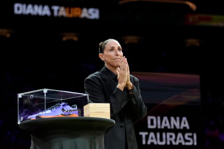 Diana Taurasi inducted into the Mercury Ring of Honor as franchise celebrates 20 years of excellence | iNFOnews.ca