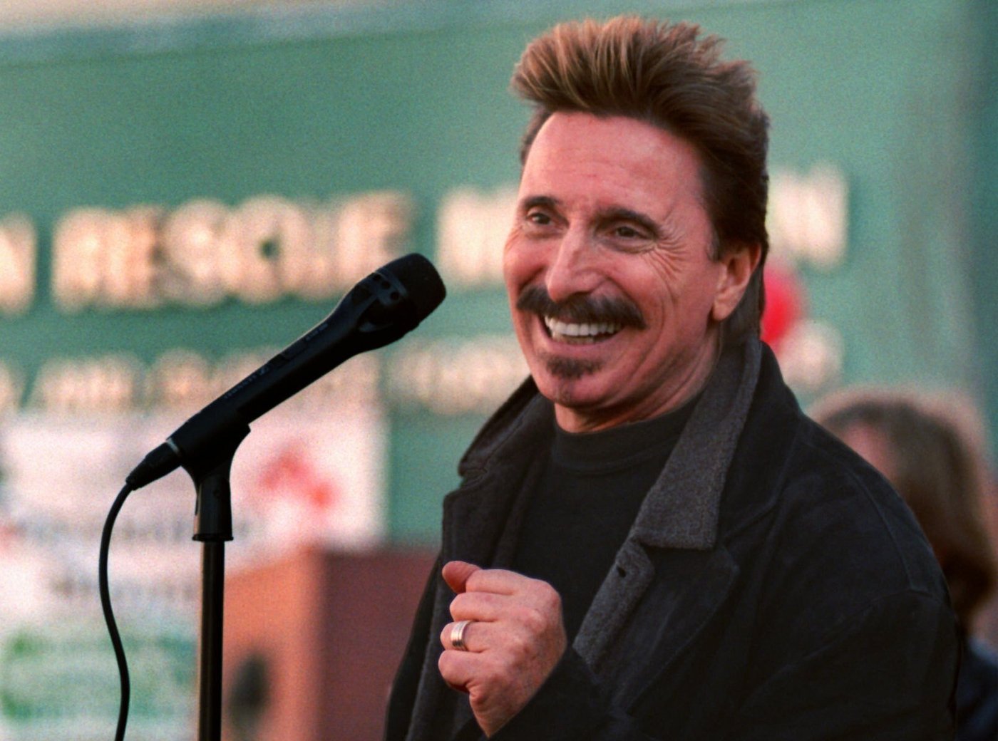 Chuck Negron, lead singer on 'Joy to the World' and other Three Dog Night hits, dies at 83 | iNFOnews.ca