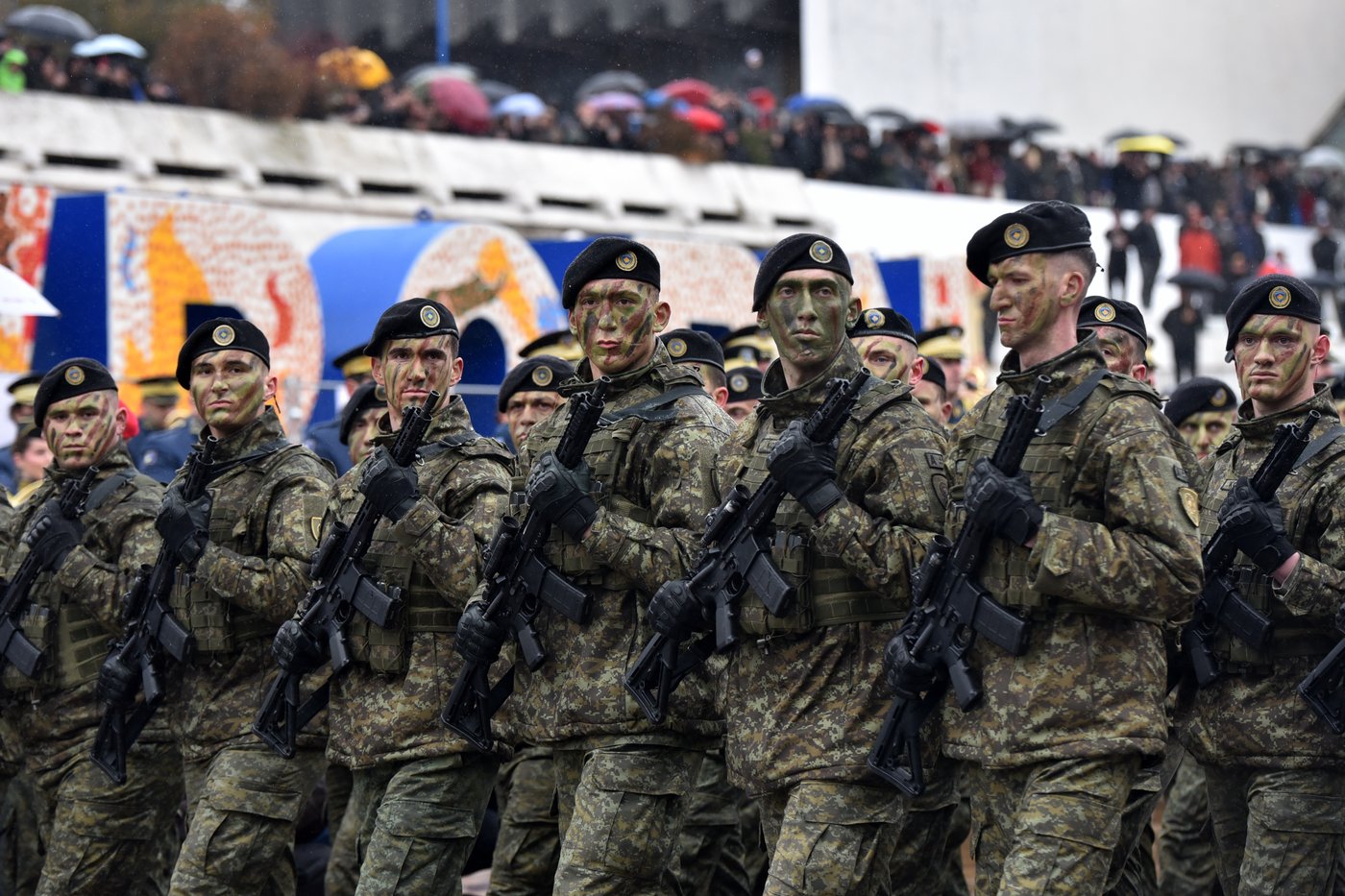 Thousands in Kosovo march against war crimes trials on 18th anniversary of independence declaration | iNFOnews.ca