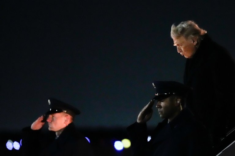 Trump shares AI photo of Greenland, Canada both under American flag | iNFOnews.ca